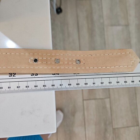 Neiman Marcus Belt Gold Rhinestone, S/M Tan Suede Leather Flower Buckle - Picture 11 of 11